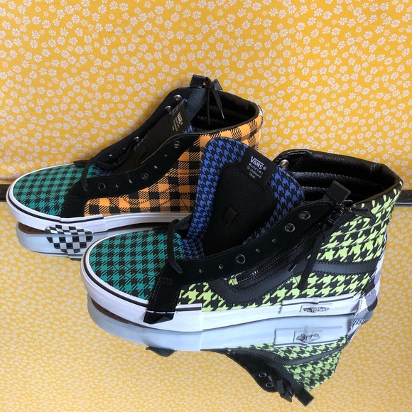 Limited edition Vans Old Skool Hi-top - Picture 2 of 4